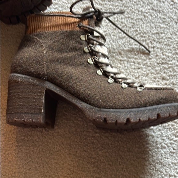 Kork-Ease Brown Lace Up Boots with Chunky Heel - Picture 2 of 5